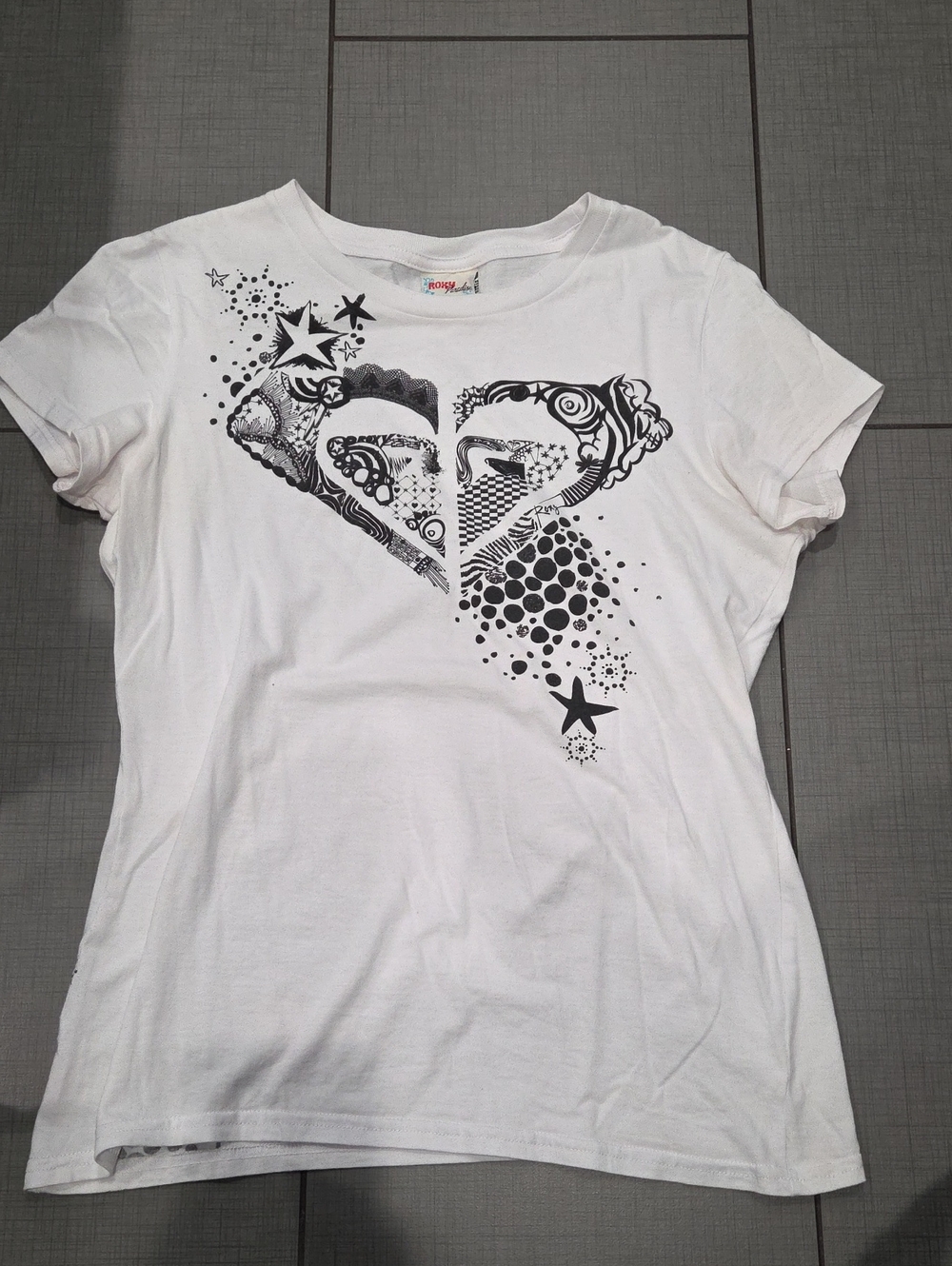 Roxy White Short-Sleeve Tee with Black Graphic Heart XL